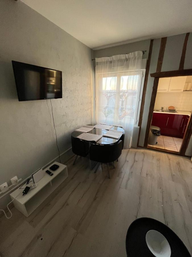 Saint Martin Apartment Troyes Exterior foto